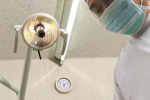 専門指導員の医師による大阪の矯正歯科